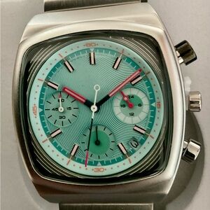 NIB Gorgeous Vintage Style Ciloa 40mm Chronograph w Date and 24 Hour Register